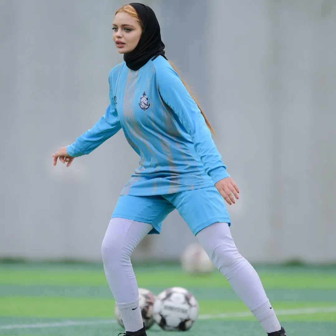 مونا ثریابین در تیم ملوان بندر انزلی