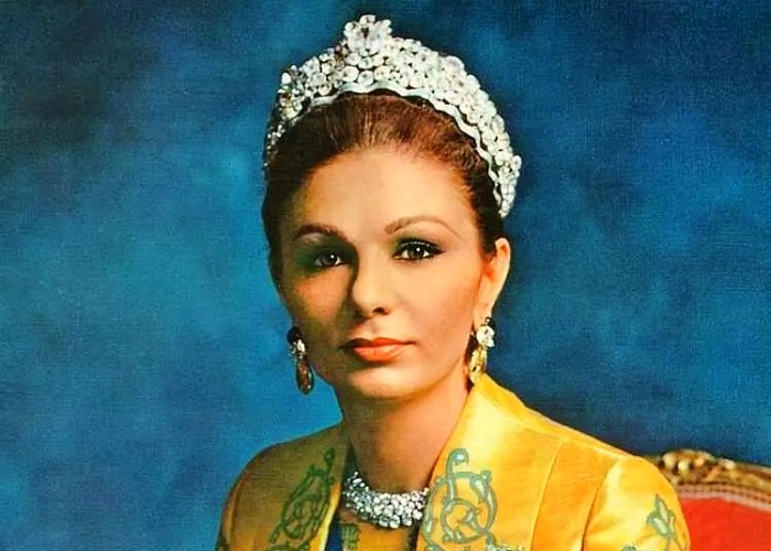 ویژگی ها و باور ها و علایق فرح پهلوی