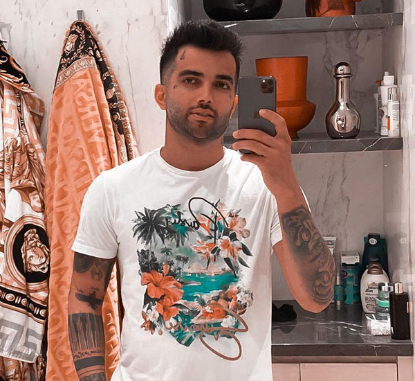 پویان مختاری چه کسی هست پویان مختاری چه کسی هست