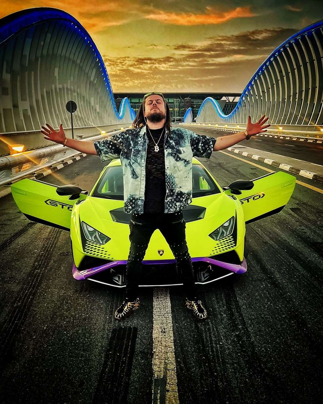 عکس ماشین عارف غفوری