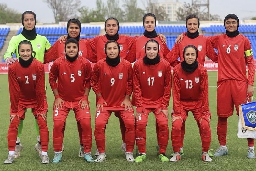 Atena Tofigh wallpaper 4k