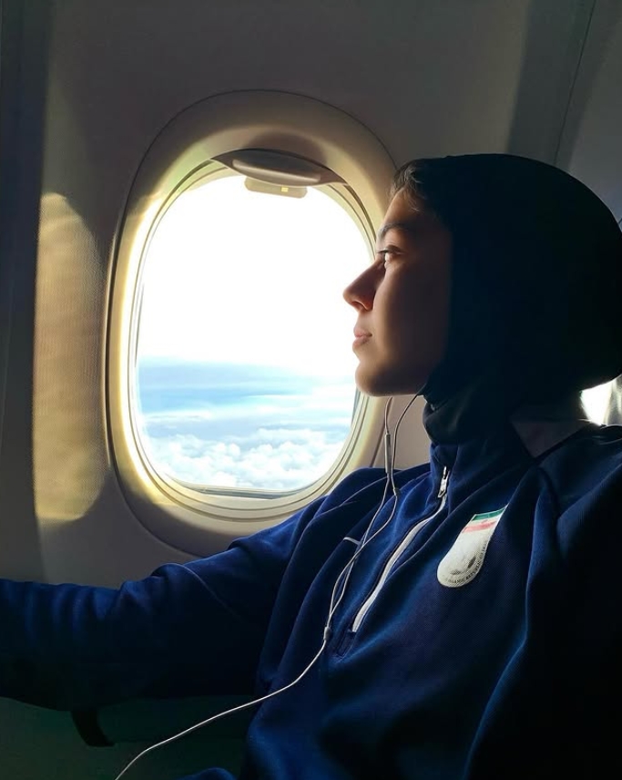 آتنا توفیق والپیپر