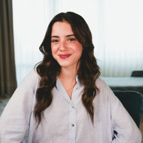 مادالنا آراگائو و ژانوس مادالنا آراگائو و ژانوس