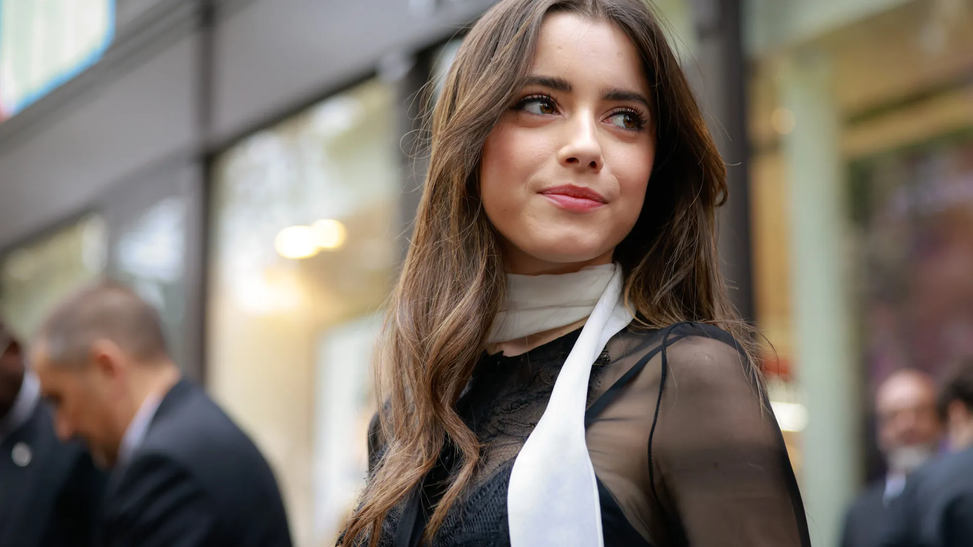 wallpaper for phone Madalena Aragão wallpaper for phone Madalena Aragão