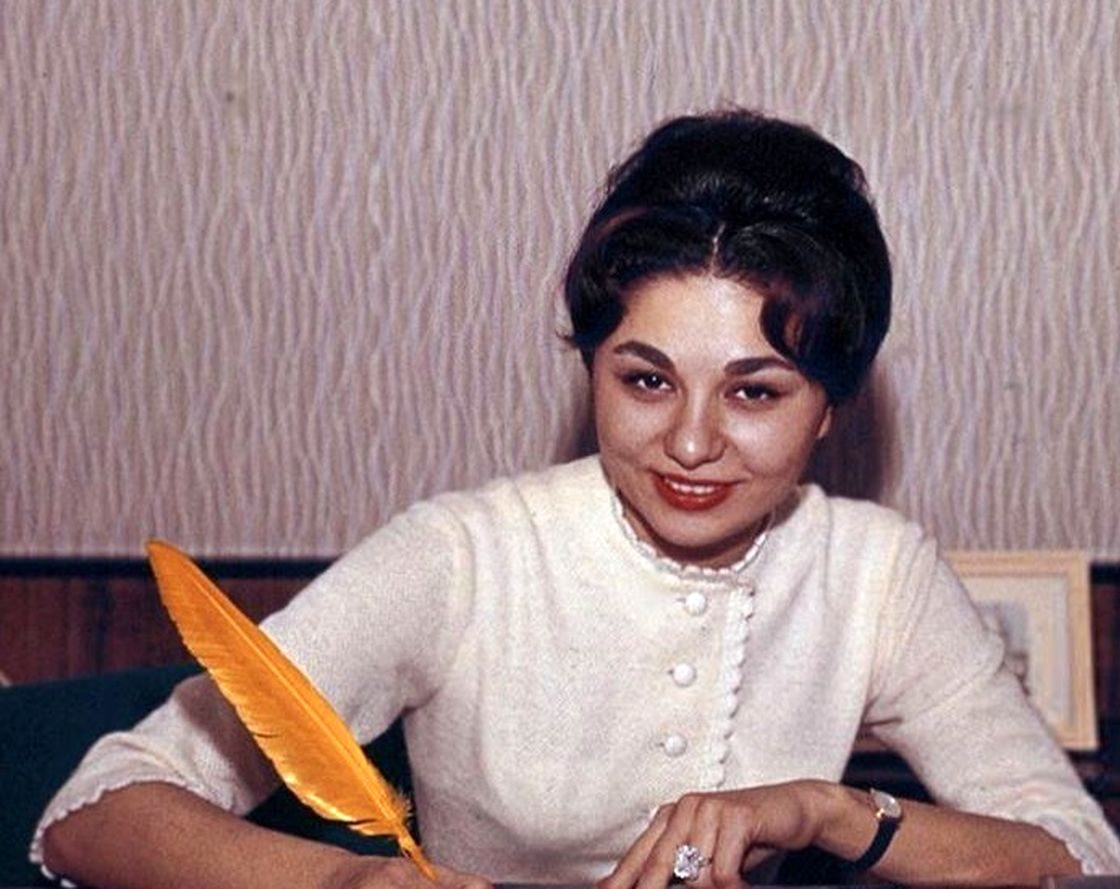 عکس جوانی فرح پهلوی عکس جوانی فرح پهلوی