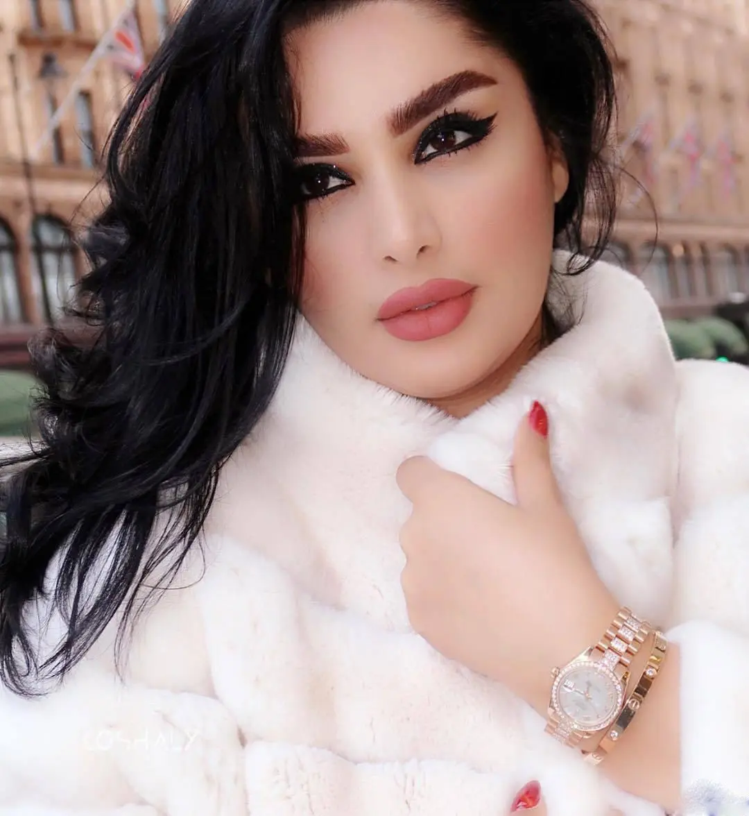 دنیا جهانبخت عکس