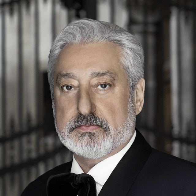 ابی آهنگ خداحافظ را در دبی می خواند ابی آهنگ خداحافظ را در دبی می خواند