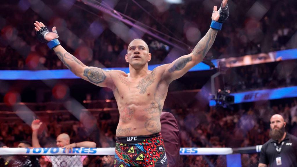 مبارز الکس پریرا مبارز الکس پریرا