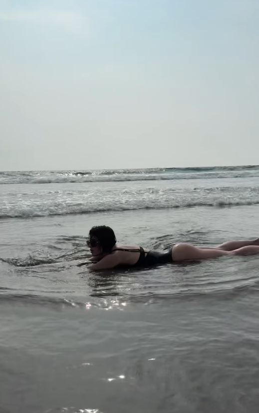 کون ریحانه پارسا