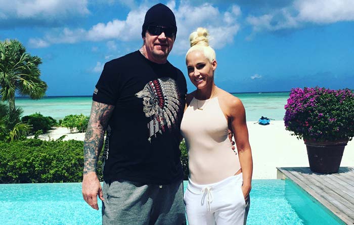 عکس زن آندرتیکر