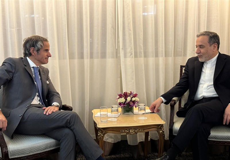 ارتباط گروسی با عراقچی