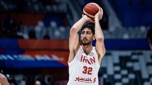 عکس حسن علی اکبری بسکتبالیست