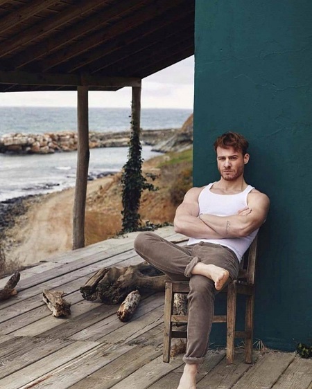 کرم بورسین ستاره شب جایزه مرد سال