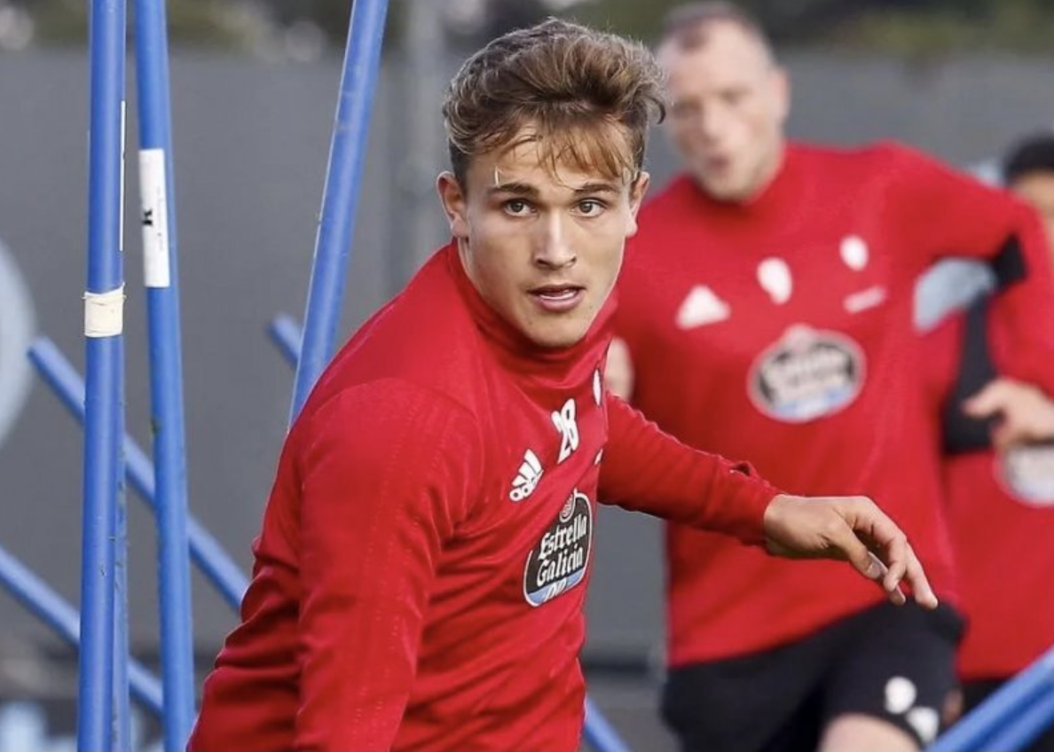 دنیس اکرت چه کسی هست 